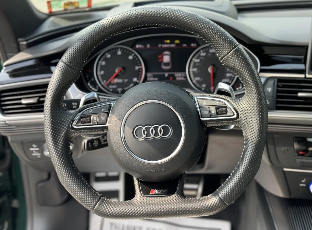 2016 AUDI RS7