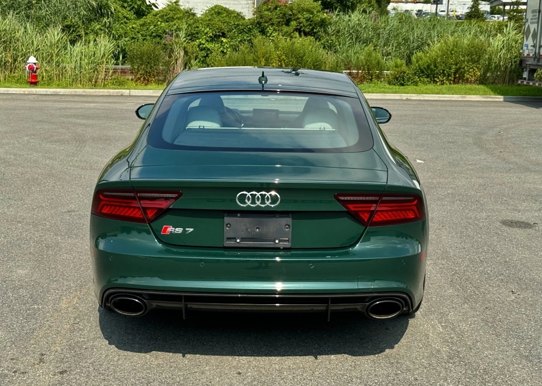 2016 AUDI RS7