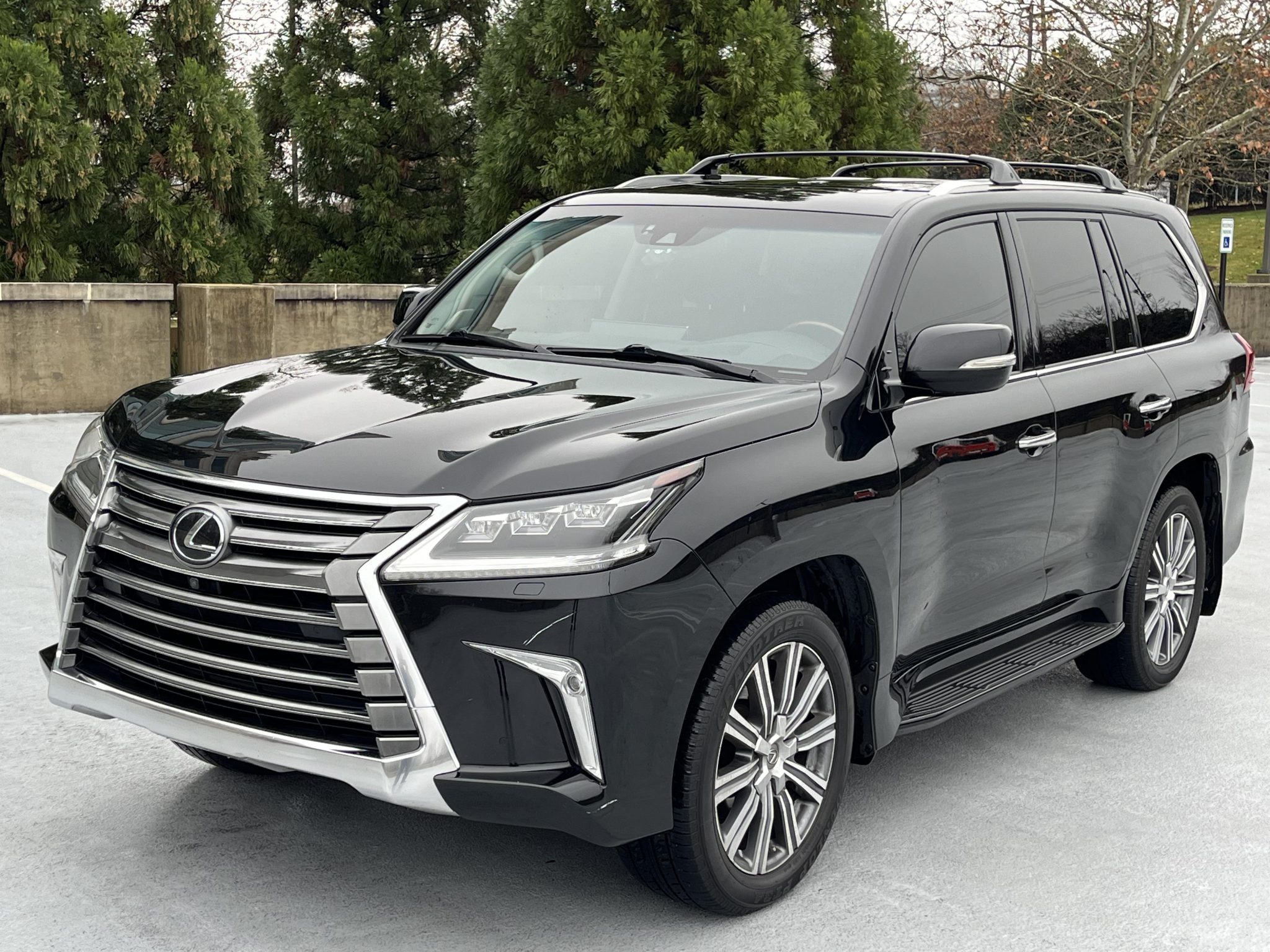 2016 Lexus LX570