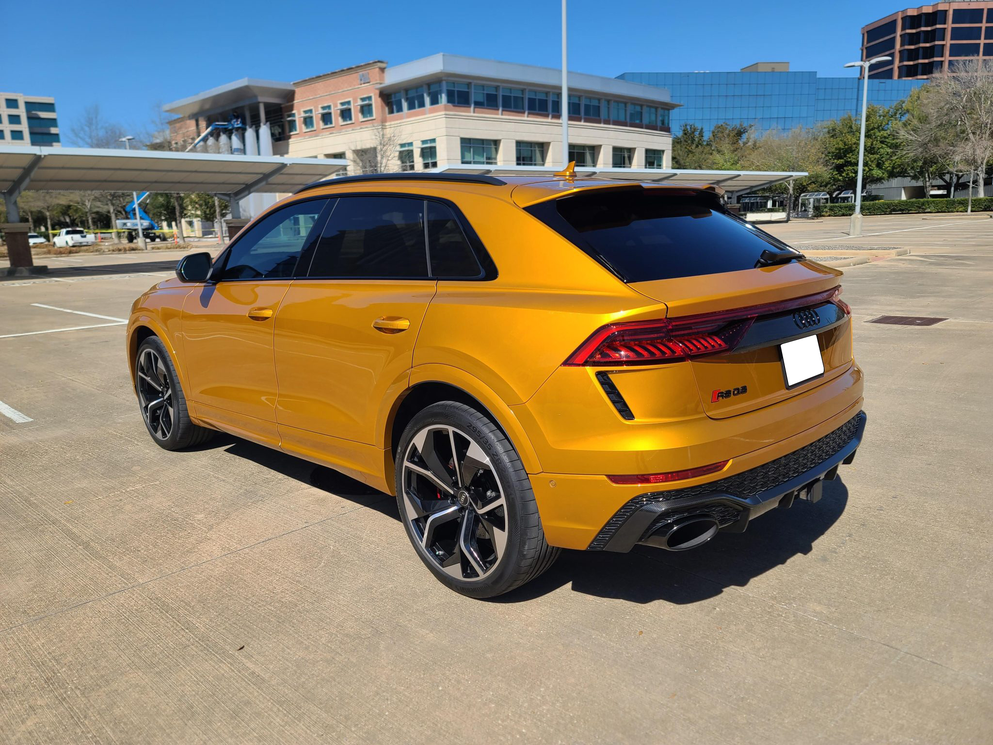 2023 Audi RS Q8
