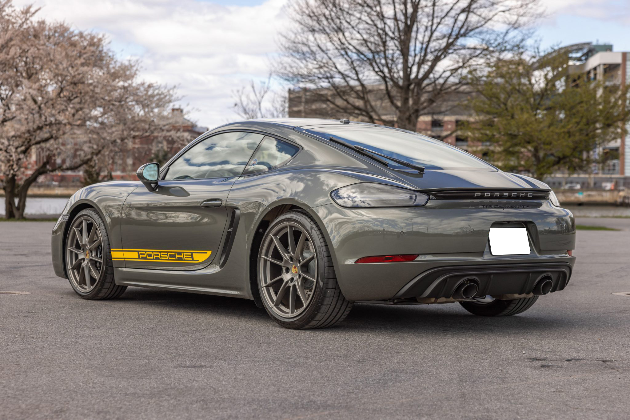 2023 Porsche 718 Cayman GTS 4.0